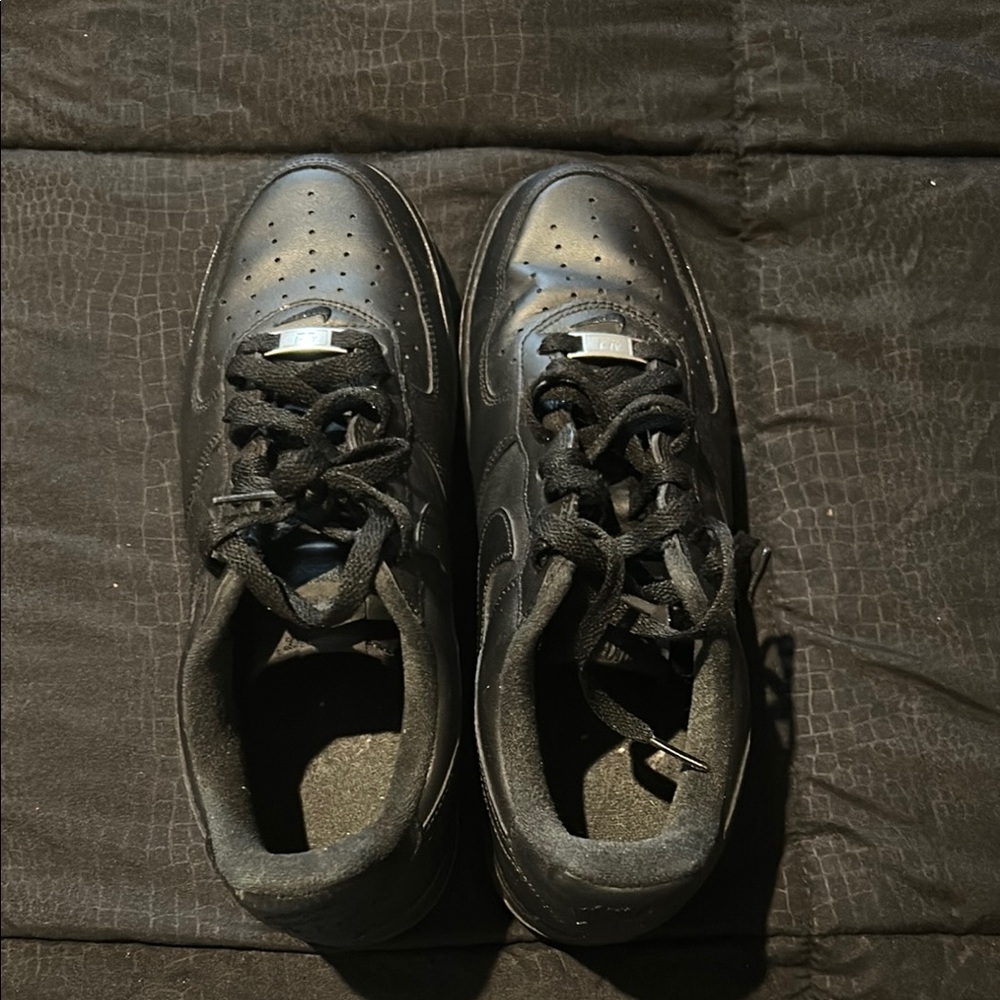 Black Men's Athletic Shoes